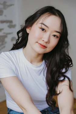 Angela Son